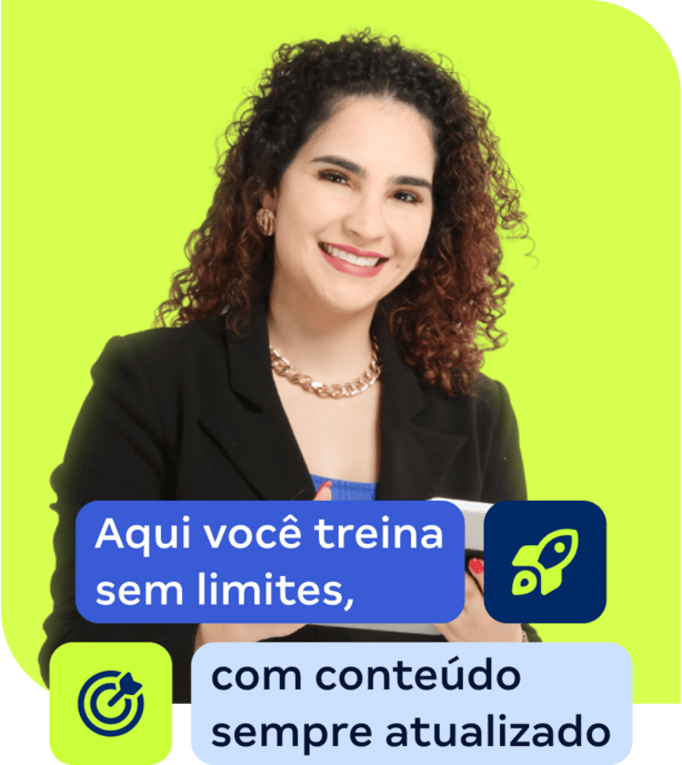 Mulher sorrindo com tablet em mãos e a mensagem: Aqui você treina sem limites, com conteúdo sempre atualizado